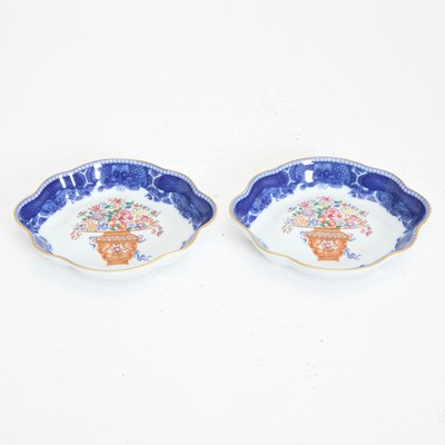 Lot 49 - Pair of Mottahedeh Porcelain Dishes