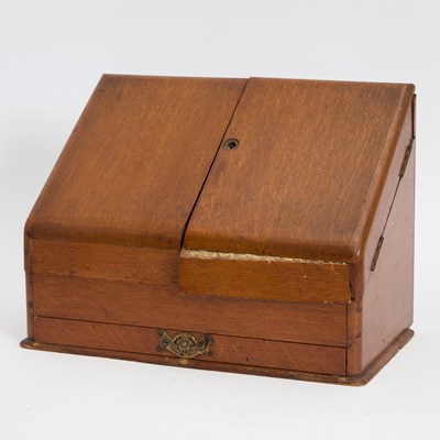 Lot 58 - Oak Letter Organzier
