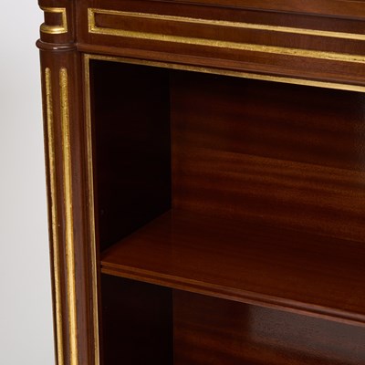 Lot 307 - Pair of Regency Style Parcel-Gilt Mahogany Bookcases