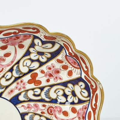 Lot 552 - Worcester Porcelain 'Queen Charlotte' Pattern Partial Service