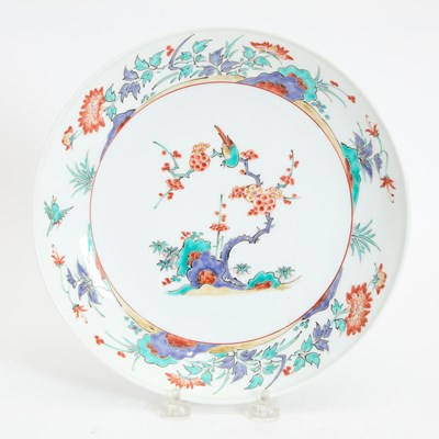 Lot 119 - Kakiemon Style Porcelain Plate