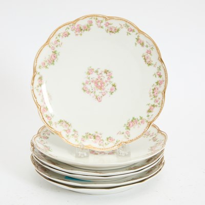 Lot 128 - Set of Six Limoges Porcelain Plates