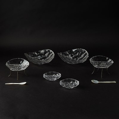 Lot 195 - Set of Six Steuben Tortoisehsell Glass Bowls