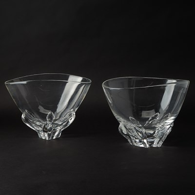 Lot 862 - Two Steuben Glass Serving Bowls