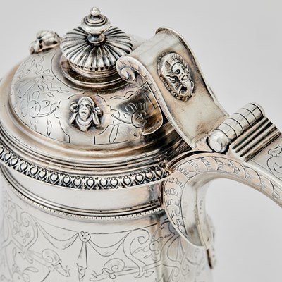 Lot 123 - Pair of Edward VII Sterling Silver Covered Tankards