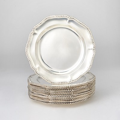 Lot 122 - Set of Seventeen Edward VII Sterling Silver Dinner Plates