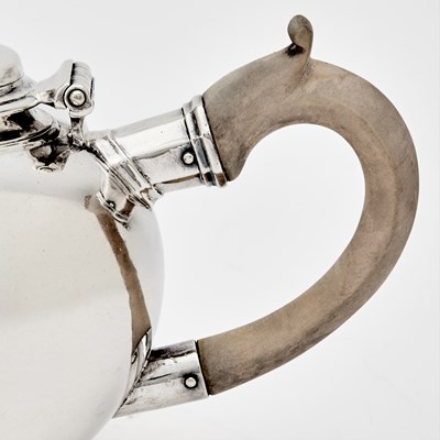 Lot 68 - George I Sterling Silver Teapot