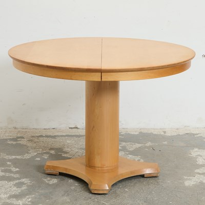 Lot 225 - Blonde Oak Round Breakfast Table