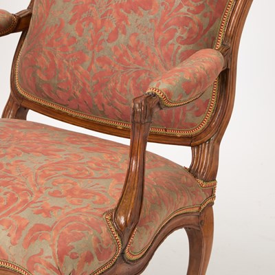 Lot 465 - Set of Four Louis XV Beechwood Fauteuils à la Reine