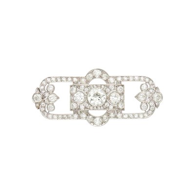 Lot 137 - Platinum and Diamond Brooch