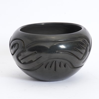 Lot 325 - South Western Pottery Vase