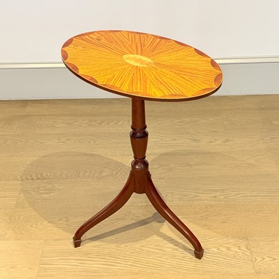 Lot 151 - Federal Style Inlaid Mahogany Candlestand