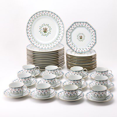 Lot 210 - A. Raynaud Ceralene Limoges Porcelain "Lafayette Sèvres" Pattern Partial Dinner Service