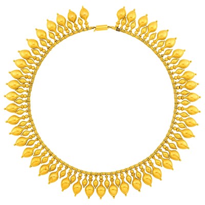 Lot 113 - Archaeological Revival Gold Fringe Necklace