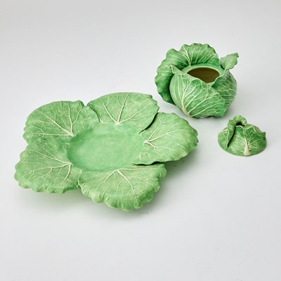 Lot 103 - An Extensive Assembled Dodie Thayer Green Glazed Earthenware Lettuce Ware Collection