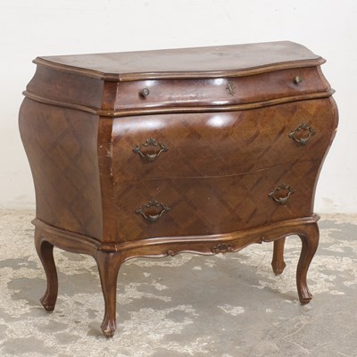 Lot 26 - Marquetry Bombe Chest