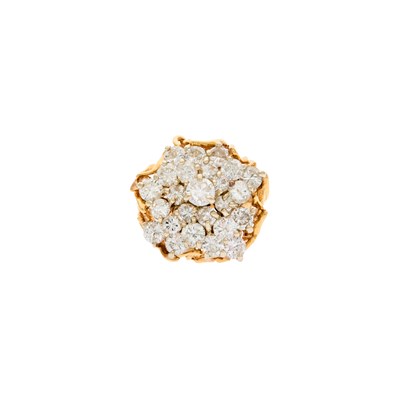 Lot 2026 - Two-Color Gold and Diamond Cluster Ring