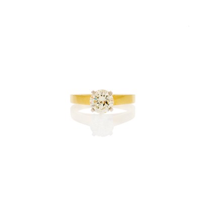 Lot 2272 - Gold, Platinum and Diamond Ring