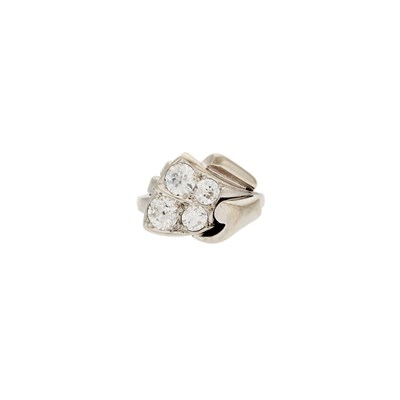 Lot 2088 - White Gold and Diamond Ring