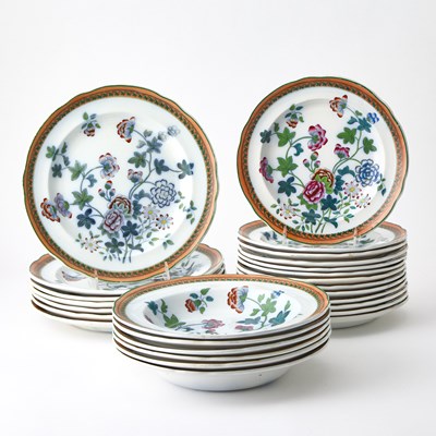 Lot 153 - Copeland Late Spode Porcelain 'Chrysanthemum' Pattern Partial Dinner Service