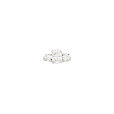 Lot 1187 - Platinum and Diamond Ring