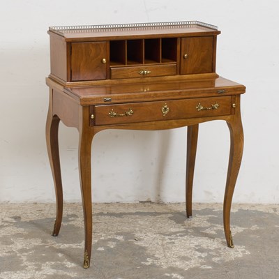 Lot 87 - Louis XVI Style Writing Table