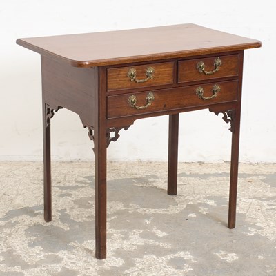 Lot 175 - Georgian Style Mahogany Low Boy