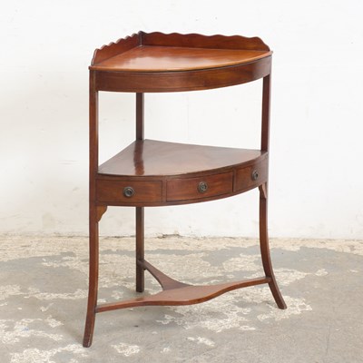 Lot 176 - George III Mahogany Corner Wash Stand