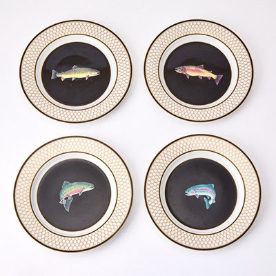 Lot 72 - Set of Four Lynn Chase Porcelain "American Waters" Pattern Plates