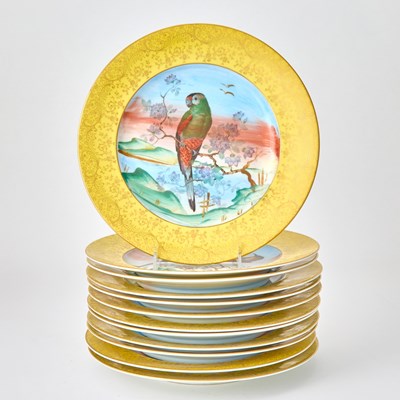 Lot 37 - Set of Twelve English Porcelain Dinner Plates