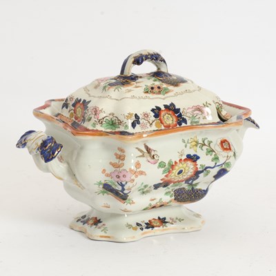 Lot 161 - Ironstone Tureen