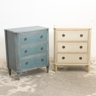 Lot 217 - Pair of Georgian Style Painted Bedside Chests