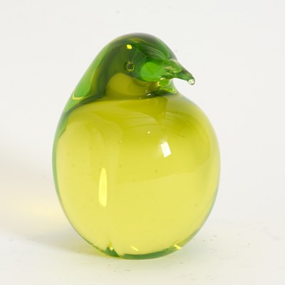 Lot 245 - Salviati Green Murano Glass Penguin