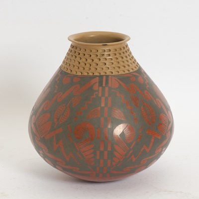 Lot 307 - Southwestern Pottery Vase
