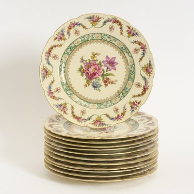 Lot 339 - Set of Twelve Rose Pattern Porcelain Dinner Plates