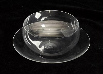 Lot 360 - Set of Twelve Baccarat Glass Finger Bowls and Plates