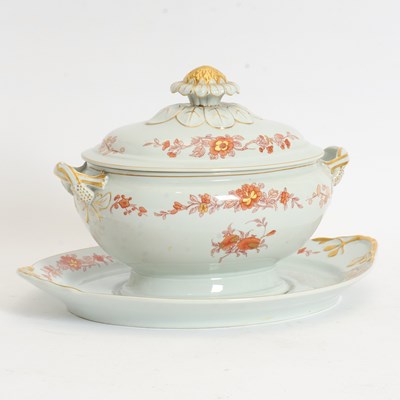 Lot 385 - Vista Alegra Porcelain Tureen