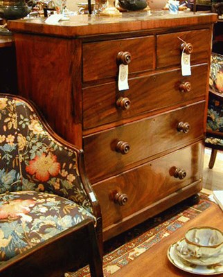 Lot 250 - Victorian Mahogany Chest of Drawers
