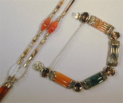 Lot 106 - Agate Bracelet and Necklace The bracelet...