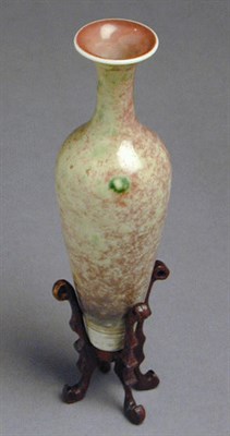 Lot 238 - 'Peachbloom' Willow Vase Six-Character Mark of...