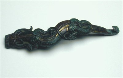 Lot 124 - Bronze Garment Hook Late Eastern Zhou Dynasty...