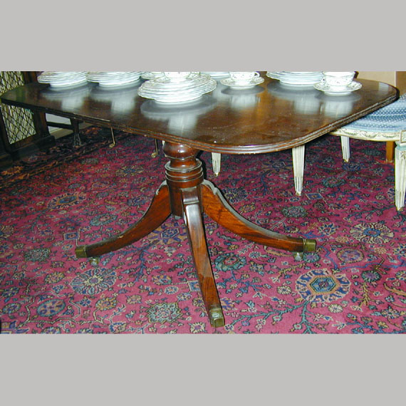Lot 277 - George III Style Mahogany Breakfast Table