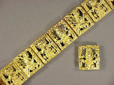 Lot 457 - Gold Link Bracelet and Pin 18 kt. yellow gold,...