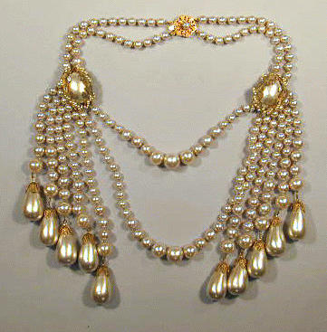 Lot 240 - Miriam Haskell Pearl Tassel Necklace 1940s...