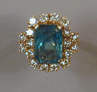 Lot 497 - Emerald and Diamond Ring 18 kt. yellow gold,...