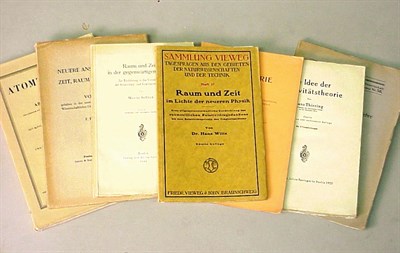 Lot 128 - [PHYSICS] EINSTEIN, ALBERT Ather und...