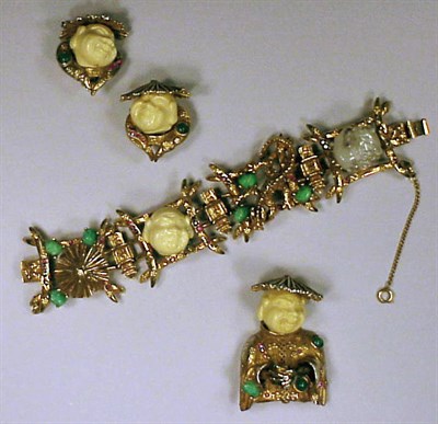 Lot 184 - Chinoiserie Suite 1950s Comprising a bracelet...