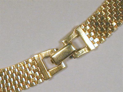 Lot 324 - Gold Choker 14 kt. yellow gold, designed as a...