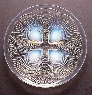 Lot 448 - Laliques Coquilles Plate In opalescent glass,...