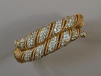 Lot 498 - Gold and Diamond Bracelet 18 kt. yellow gold,...